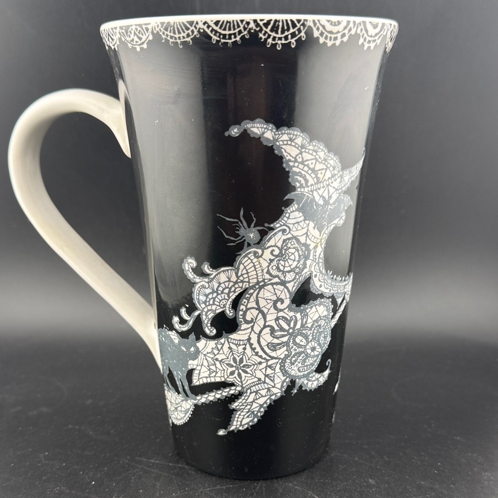 Coventry Lace Witch and Cat Latte/Tall Coffee Mug